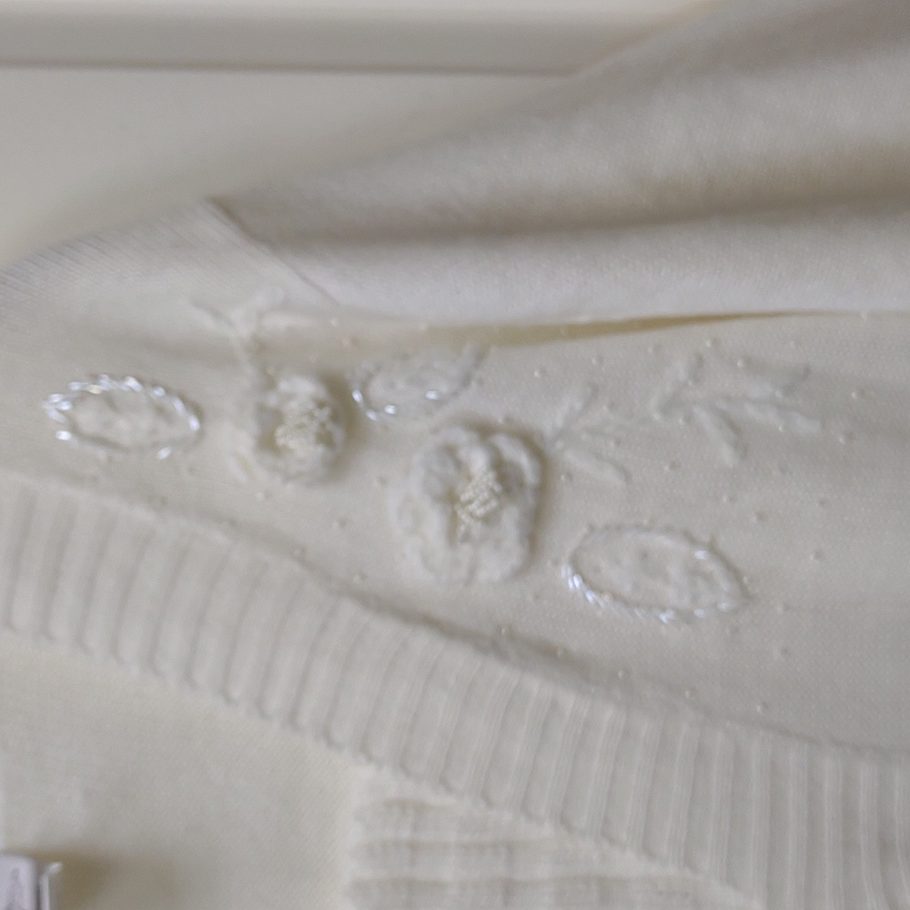 Adrian Delafield Vintage All Dolled Up White Floral Applique Knit LS Sweater - Picture 5 of 11